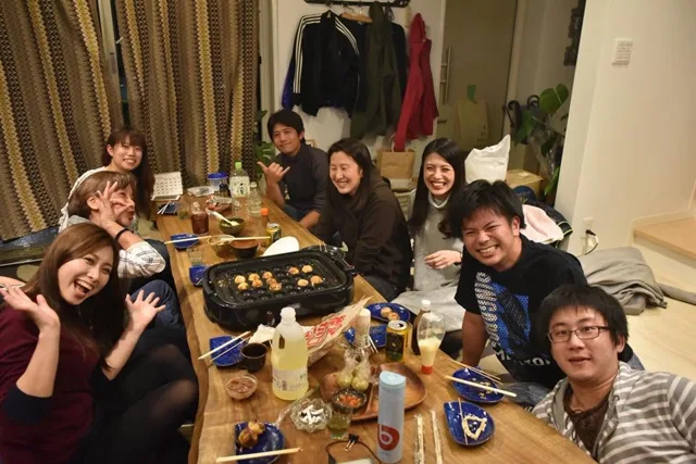 ビッグブルーでの4人以上の参加者の集合写真