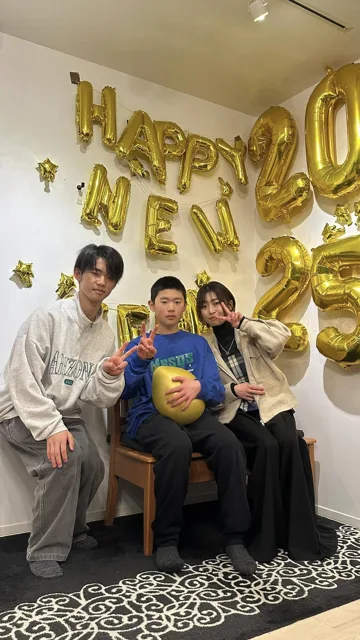 4人以上の参加者の集合写真