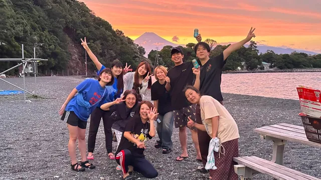 伊豆・大瀬崎でのダイビング：4人以上の参加者の集合写真